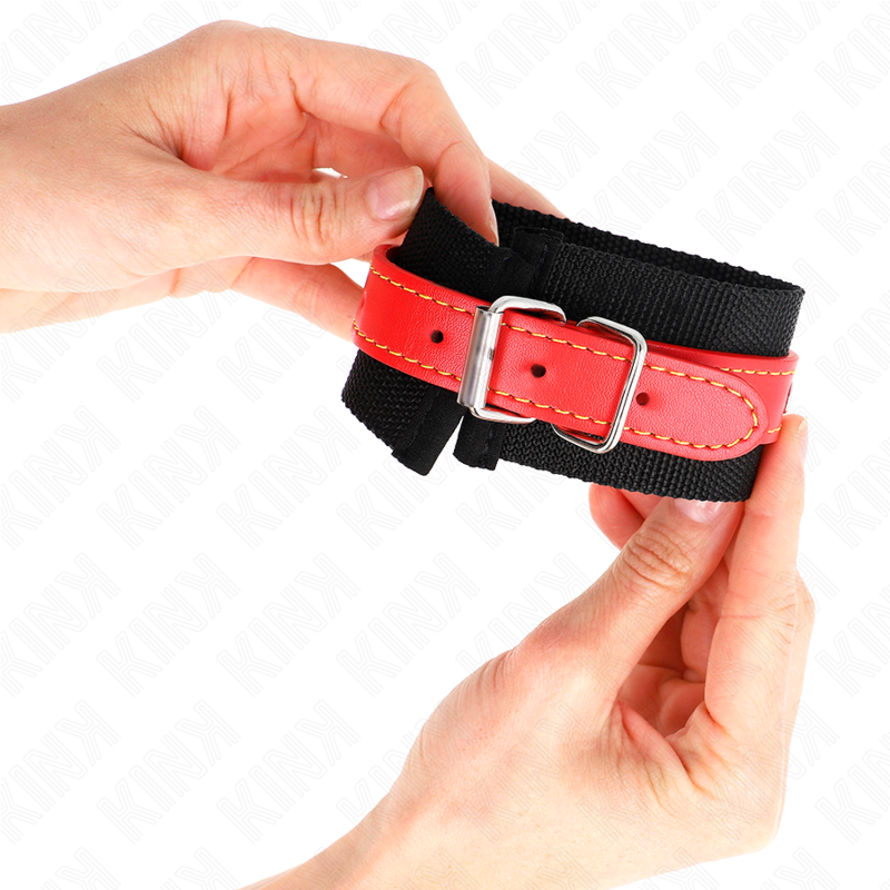 KINK - ESPOSAS DE NAILON NEGRO CON CUERO ROJO AJUSTABLES 19-24 CM X 5,5 CM