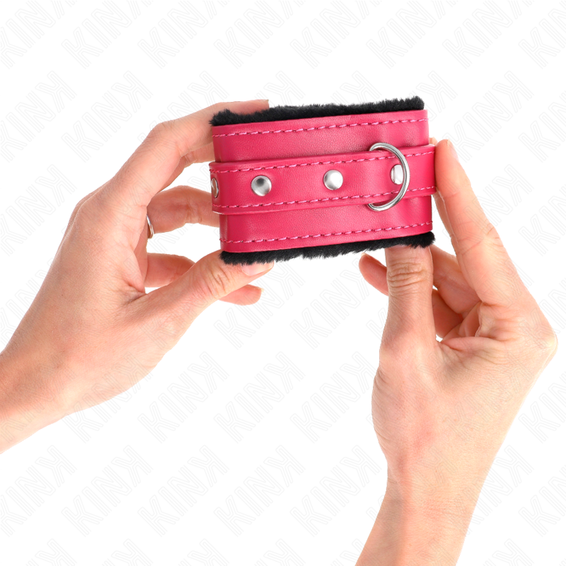 KINK - ESPOSAS CON FORRO DE PIEL PREMIUM NEGRAS CON CINTURÓN ROSA FRAMBUESA AJUSTABLE 17-29 CM X 6 CM